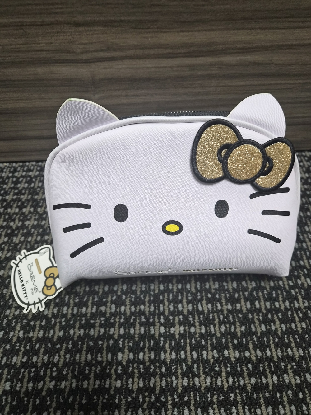 Hello Kitty Creme Shop Limited Editon Cosmetic Pouch